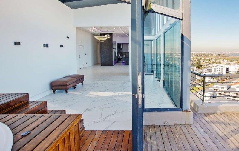 3 Bedroom Property for Sale in Table View Western Cape